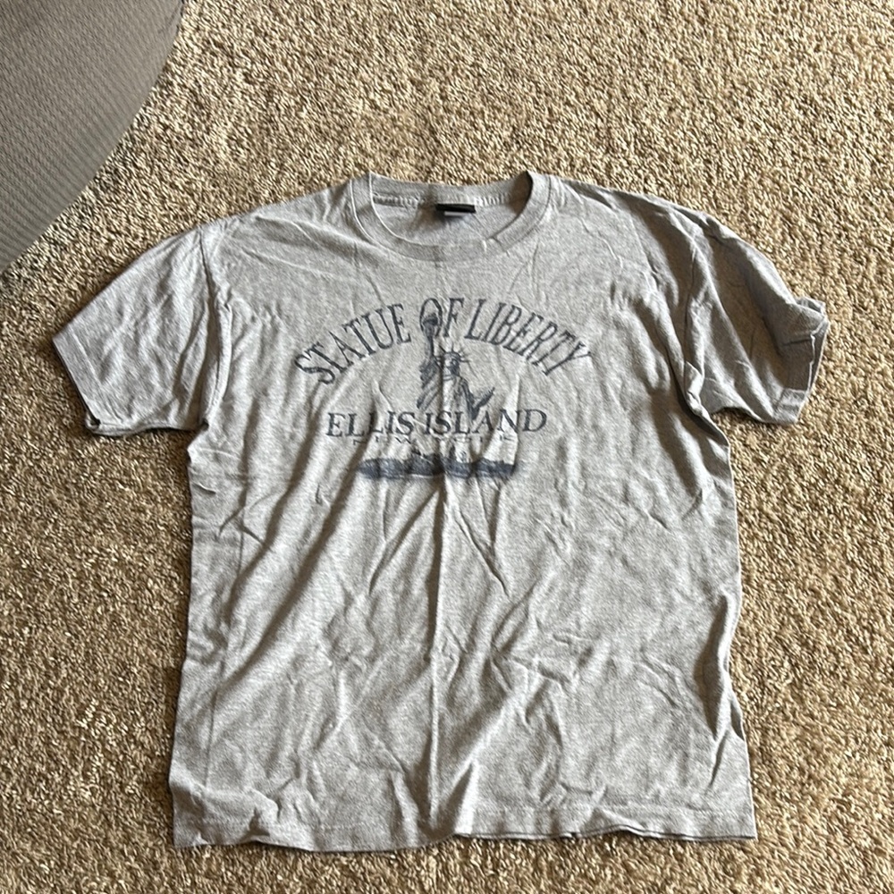 Gray Short Sleeve Crew Neck Tee